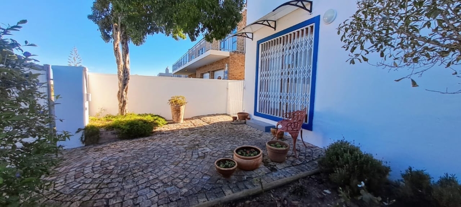 4 Bedroom Property for Sale in Vermont Western Cape